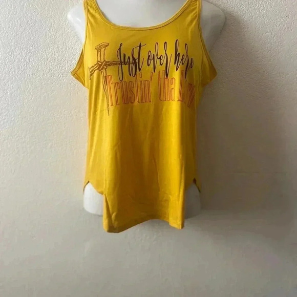 🆕Yellow Trustin' The Lord Tank L🆕 - Picture 3 of 5